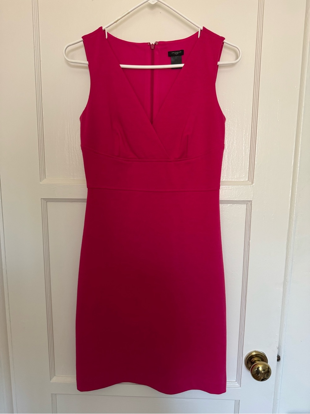 Ann Taylor magenta V neck dress